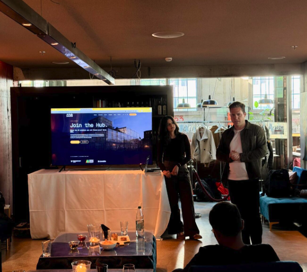 Mike Zurbrügg co-hosting an AI Hub Switzerland event